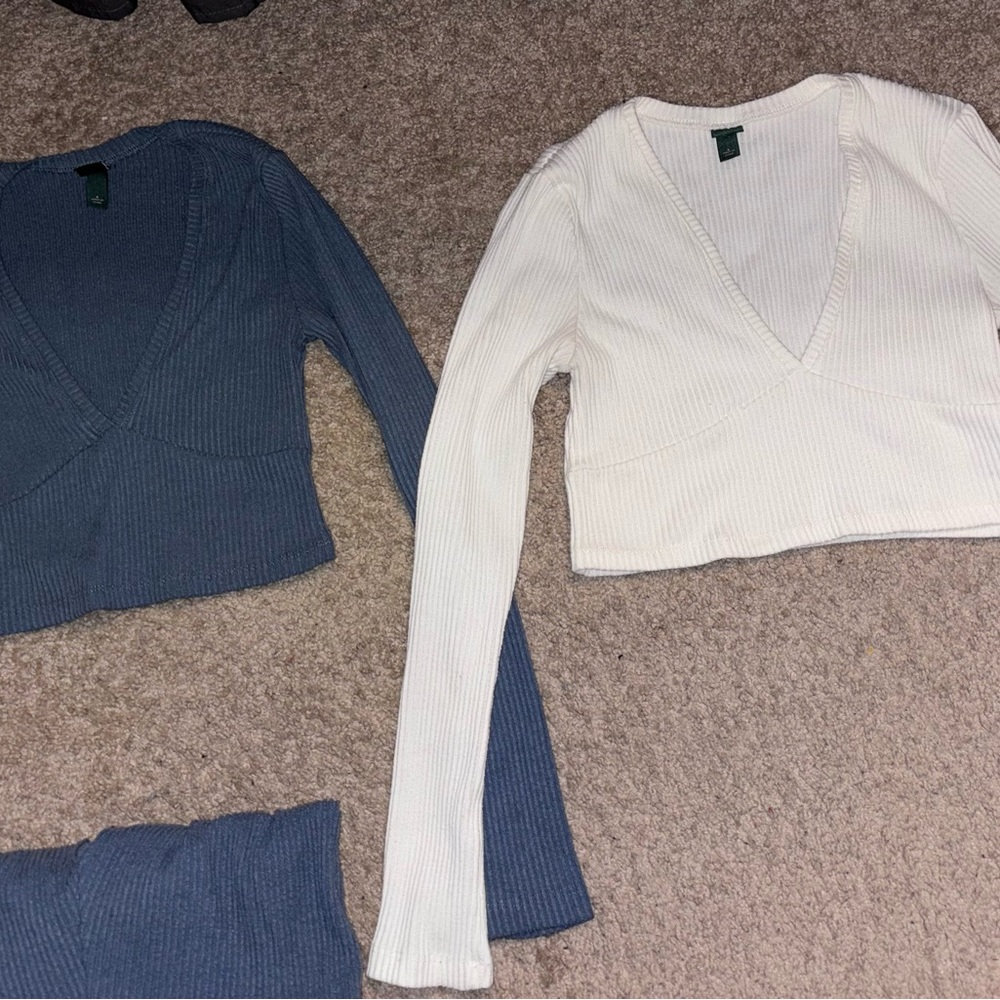 2 Ribbed Long Sleeve CropTop & High-Waist Flare Pants Sets- Blue & Cream - Picture 4 of 16